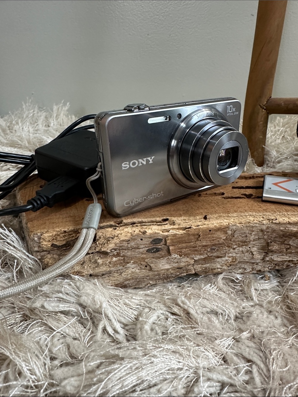 Sony Cyber-shot DSC-WX150 10X
Optical Zoom 18.2 MP Digital
Camera Silver